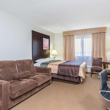 Super 8 By Wyndham Innisfail エクステリア 写真
