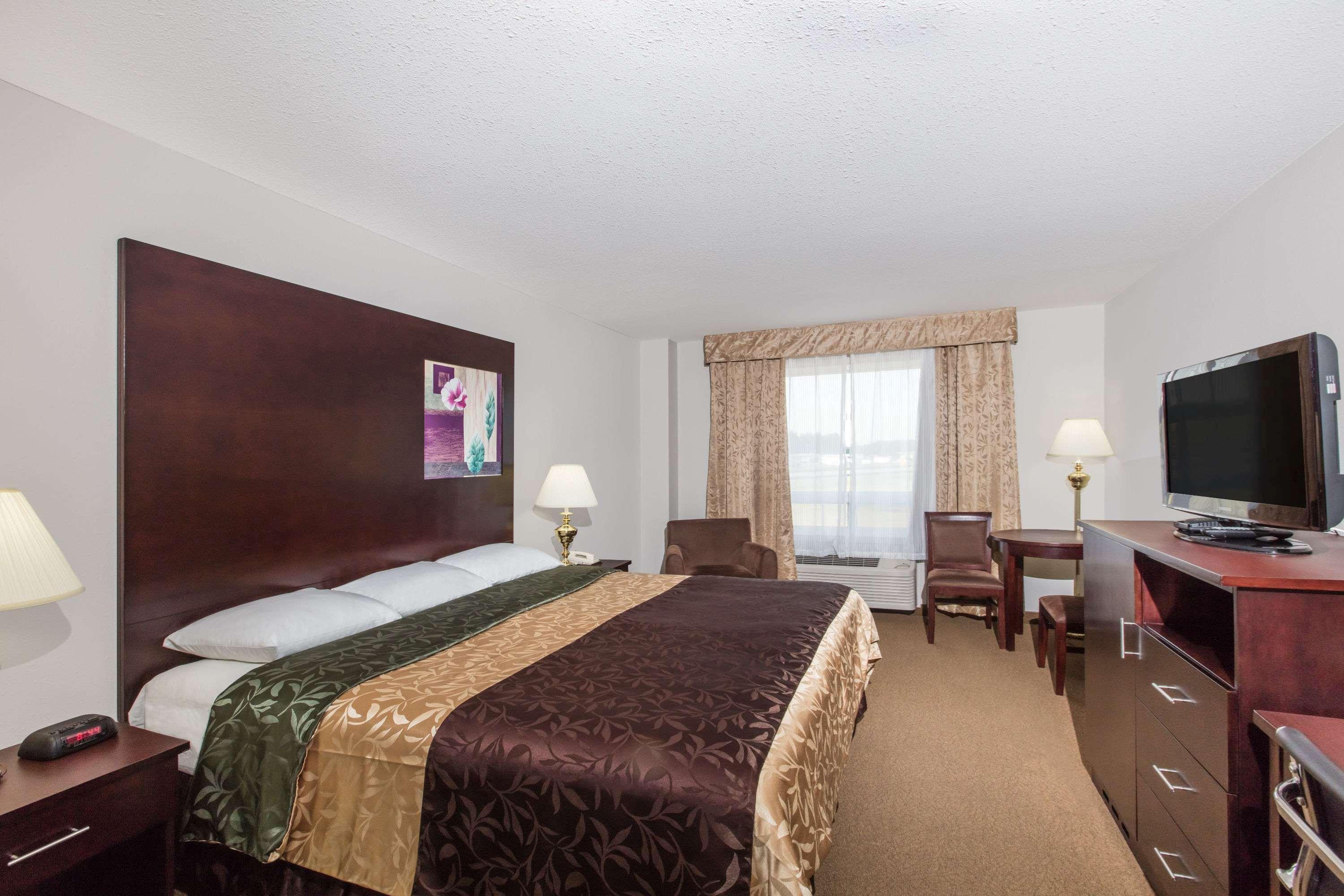 Super 8 By Wyndham Innisfail エクステリア 写真