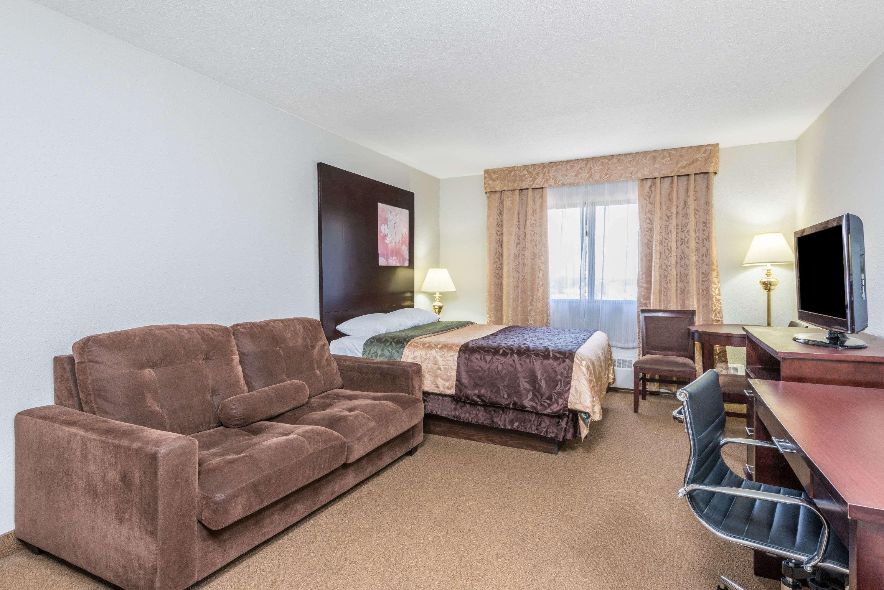 Super 8 By Wyndham Innisfail エクステリア 写真